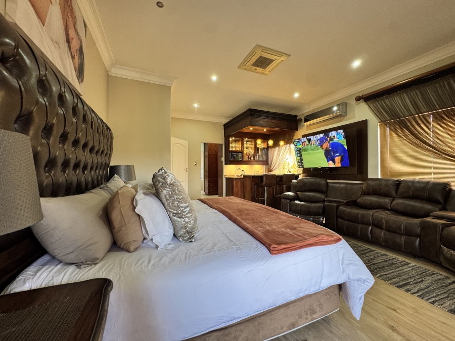 4 Bedroom Property for Sale in Wilkoppies North West